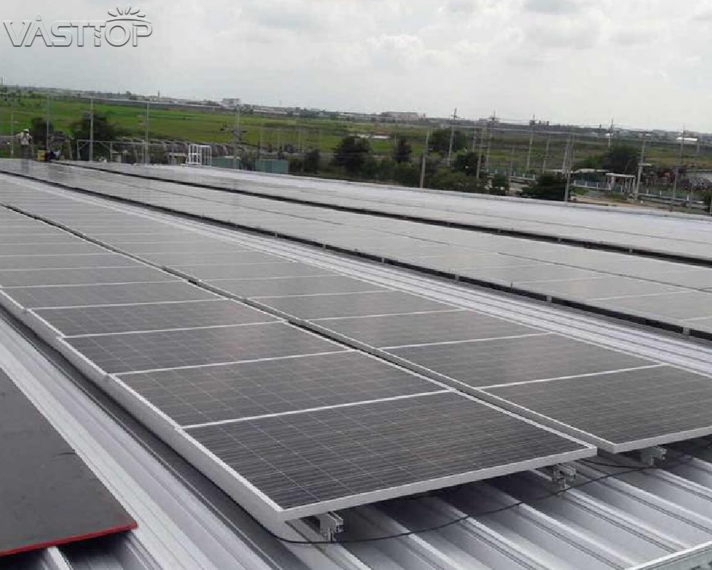 Монтажные системы для фотоэлектрических систем Комплект для монтажа панели солнечных батарей на крыше в Таиланде